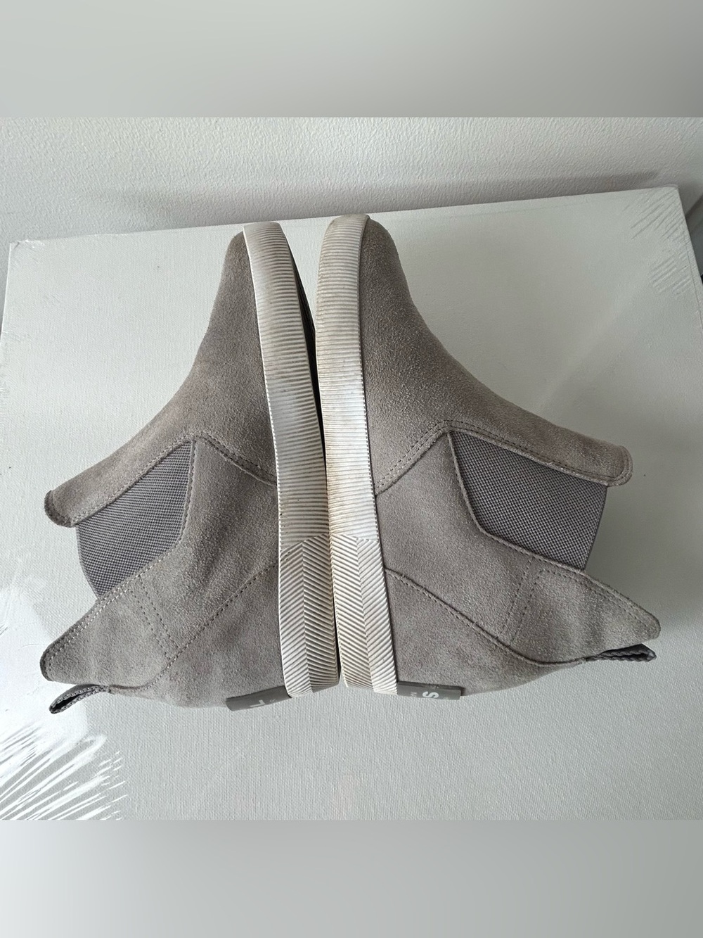 Sorel Out N About Boots Womens Size 9 US Gray Ankle Suede Leather Slip On NL4911 - Picture 6 of 11